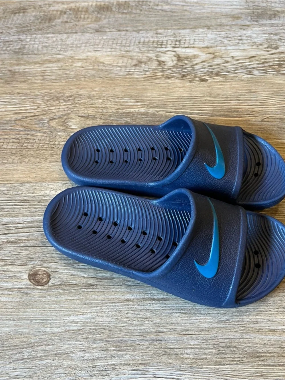 Nike Blue Slide Sandals w/Teal Swoosh youth size 2